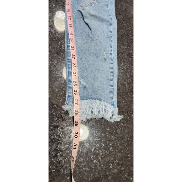 Flamingo NWT Raw Hem Distressed Skinny Mid Rise Crop Jeans in Large - Picture 3 of 7